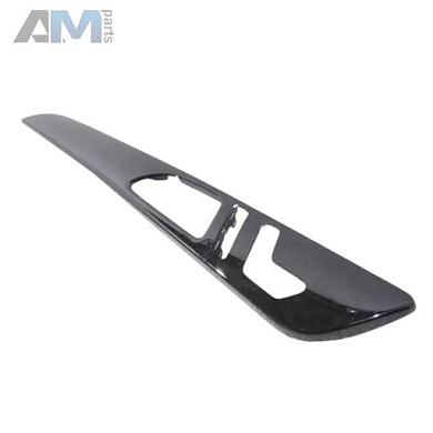 Накладка декоративная передней левой двери на Mercedes GLE 2014-2018 A1667200522