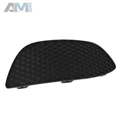 Решетка переднего бампера правая Mercedes C W205 (2014-2023) A2058850823