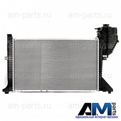 Радиатор системы охлажднения 8MK376722-261 Мерседес Sprinter 308CDI 109л.с.
