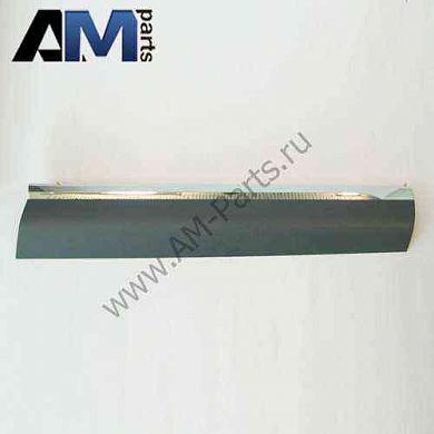 Молдинг двери передний правый Volkswagen Touareg (2011-2014) (грунт) 7P6854940HGRU