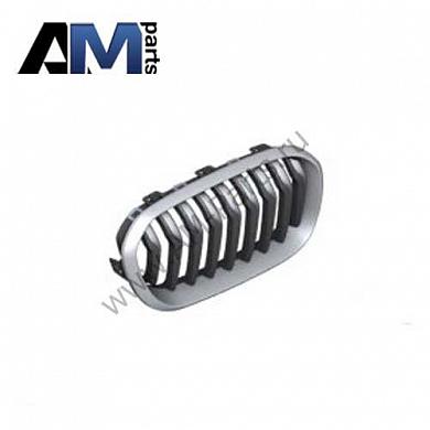 Решетка радиатора (правая) BMW 1 F21 (5 дверей) (М-пакет) 51137371686
