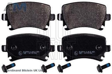 Задние тормозные колодки BLUE PRINT ADV184205 на Volkswagen Scirocco (2008-2017)