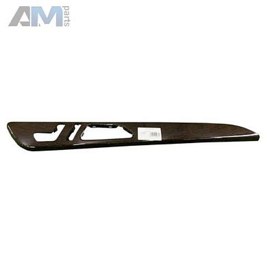 Накладка обшивки передней правой двери декоративная древесина эвкалипта на Mercedes GLS 2015-2019 A1667200222