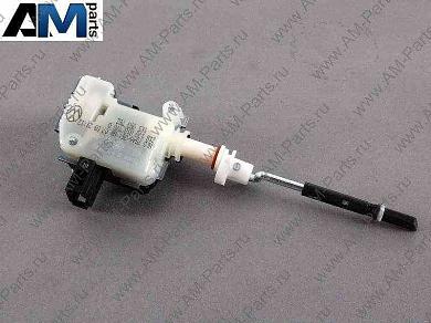 Привод лючка бензобака Туарег (2003-2010) 1J0810773D