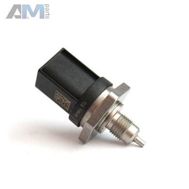 Датчик давления топлива в рейке на Mercedes GLE 2018-2025 A2569050200