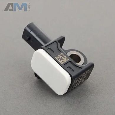 Датчик удара передний L=R A1668210151 Mercedes G-class W463