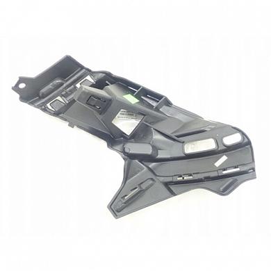 Стойка решётки радиатора левая Шкода Карок 57A807723