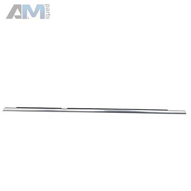 Молдинг стекла двери задней правой нижний (хром) на Mercedes GLS 2015-2019 A1667354200