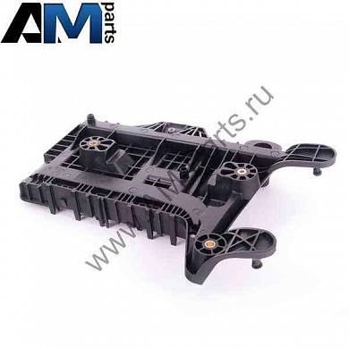 Площадка под АКБ Пассат Б6 1K0915333H