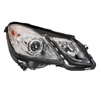 Фара правая галоген 1EL010800021 (HELLA) для автомобилей MBОформить заказ на фару правую галоген 1EL010800021 производства HELLA для Мерседес с доставкой точно в срок