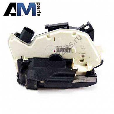 Замок двери правый Сирокко 5N1837016E