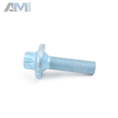 Болт М16 крепления привода на Mercedes C W205 (2014-2023) A0009907503