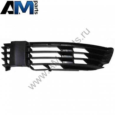 Решетка переднего бампера левая на Пассат Б5 VW092000G-0L00 (API)