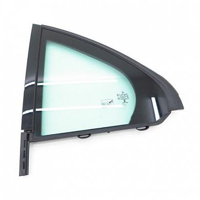 Стекло заднее левое (неподвижное) A2057300555 Мерседес С-класса W205 (2014-2018)