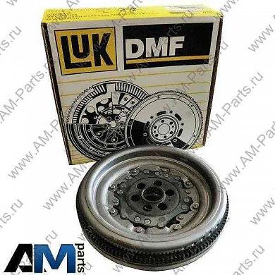 Маховик на Passat B6 LUK 415050309