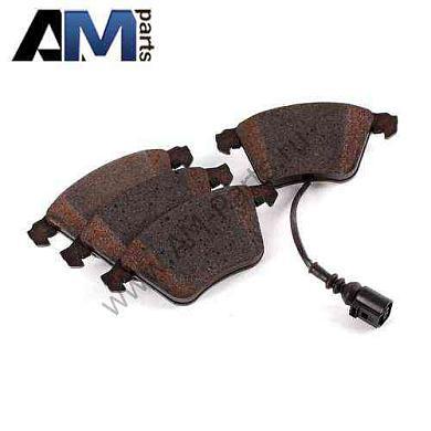 Передние тормозные колодки BREMBO P85129 на Volkswagen Scirocco (2008-2017)