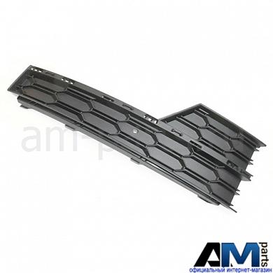 Решетка бампера правая на Octavia A7 II рестайлинг 5E0807682G9B9