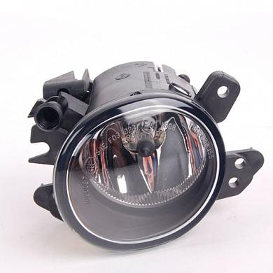 Противотуманная фара левая A2518200756 Mercedes GLA-klasse X156