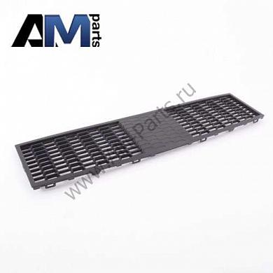 Решетка воздухозаборника (средняя) BMW 5 серии F10 рестайлинг (М-пакет) 51117903901