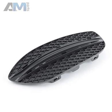 Решетка переднего бампера правая Mercedes C W205 (2014-2023) A2058851223