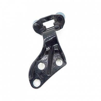 Петля задней пятой двери правая Mercedes ML W164 A1647401437