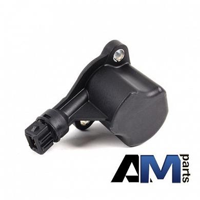 Выключатель фары заднего хода для автомобилей концерна VAG 02A945413CЗаказать оригинальный выключатель фары заднего хода для Ауди-Фольксваген-Шкода 02A945413C- Широкий ассортимент