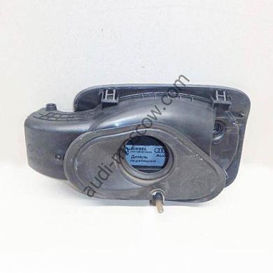 Крышка люка для Audi Q3 8U0809907GRUКупить оригинальную крышку люка Audi Q3 8U0809907GRU- Быстрая доставка