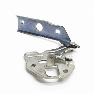 Петля капота правая Ауди Q7 4М (рестайлинг) 4M0823302