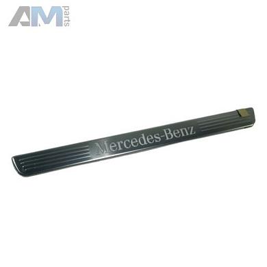 Накладка порогов левая передняя внутренняя на Mercedes GLE-Coupe 2015-2019 A1666808600