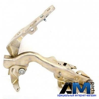 Петля капота правая A1768800428 Mercedes GLA-klasse X156