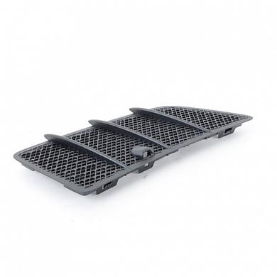 Решетка капота правая Mercedes ML W164 A1648804405