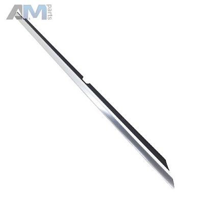 Молдинг двери задней левой внешний нижний на Mercedes GLE 2014-2018 A1667350365