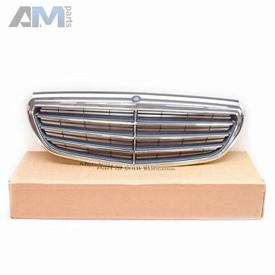Решетка радиатора Classic 3-х полосная с 2016г Mercedes E W213 (2016-2023) A2138805702