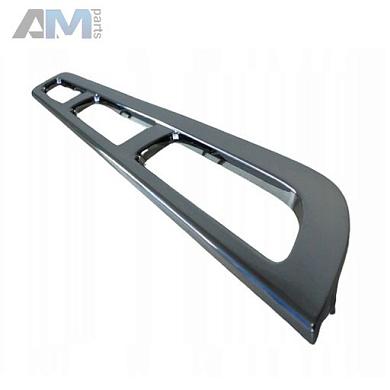 Решетка радиатора (ламель верхняя правая) на Mercedes GLS 2019-2026 A1678884000