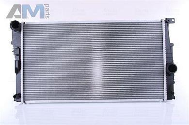 Радиатор охлаждения двигателя (NISSENS) 60815 для BMW 1 серия (F21) 2011-2015 125d