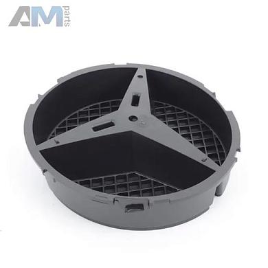 Эмблема решетки радиатора (Кронштейн крепления) A0008880060 на Mercedes GLA X156