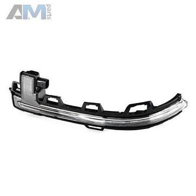 Поворотник левого зеркала 63137441439 BMW X6 (G06)