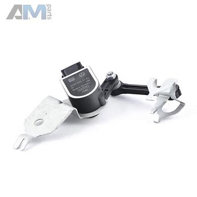 Датчик уровня кузова правый на Mercedes GLC 2015-2025 A2139053402