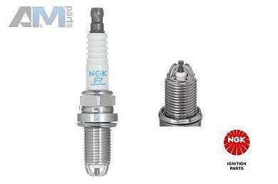 Свечи зажигания NGK (6437) на Volkswagen Passat B5 (1997-2005) 1.8T