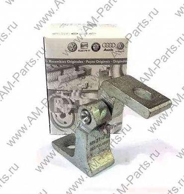 Петля двери левая Фольксваген Тигуан (2012-2016) 5N0831401